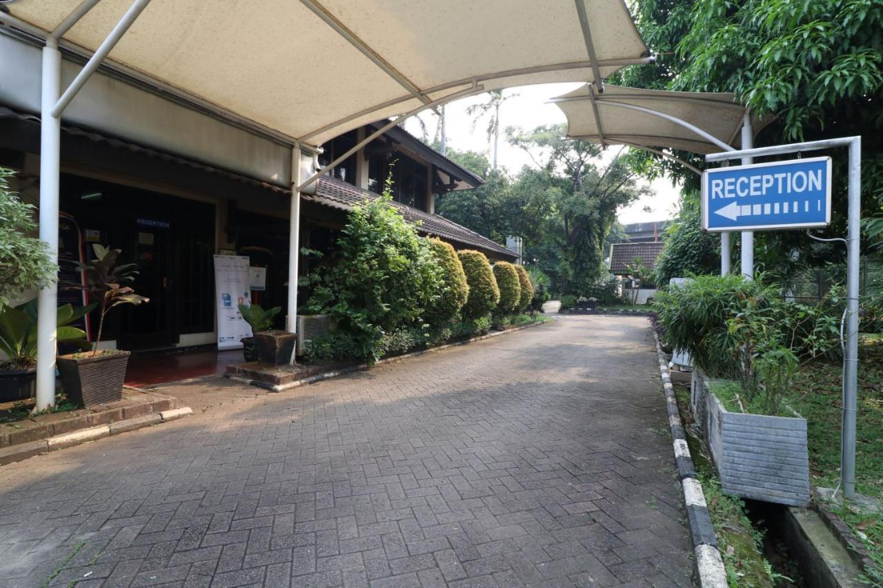 C'One Hotel Pulomas Cakarta Dış mekan fotoğraf